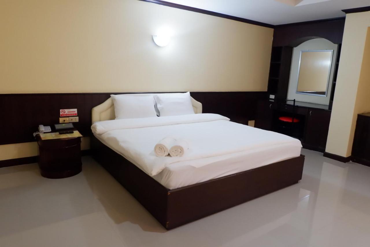 Lang Suan Auychai Grand Hotel מראה חיצוני תמונה